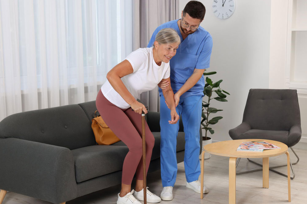 Caregiver Roles In Assisted Living Explained